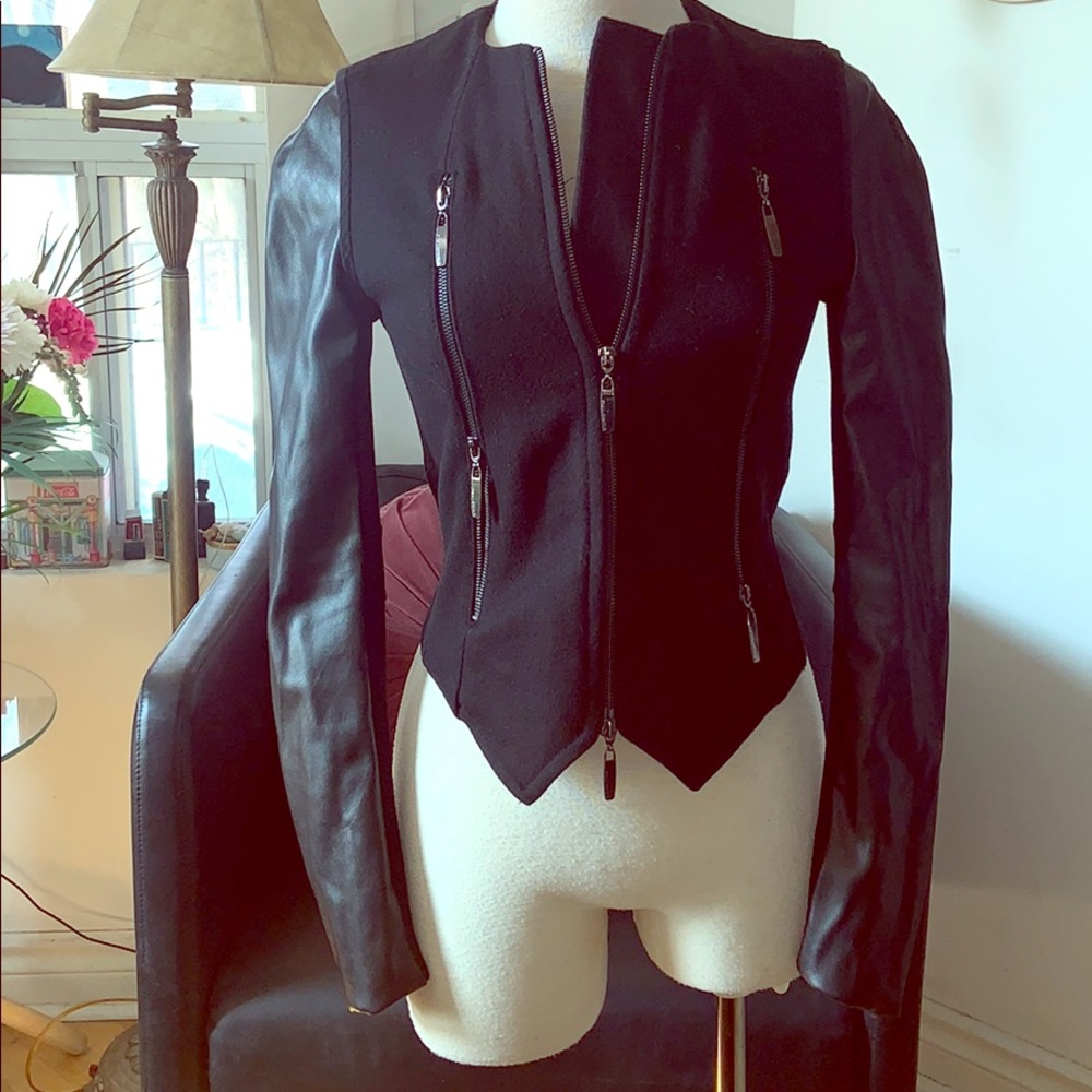 FULL CIRCLE WOOL LITTLE BLACK JACKET XS/S